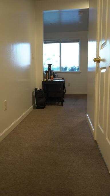 Queen Bed Beautiful Sunset W River View Fast Wifi Apartamento Troy Exterior foto